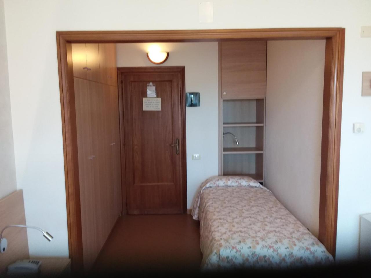 Albergo Nyers Perugia Exterior foto